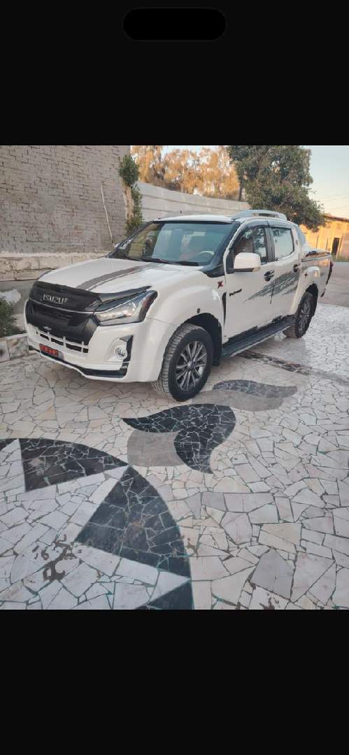 D Max