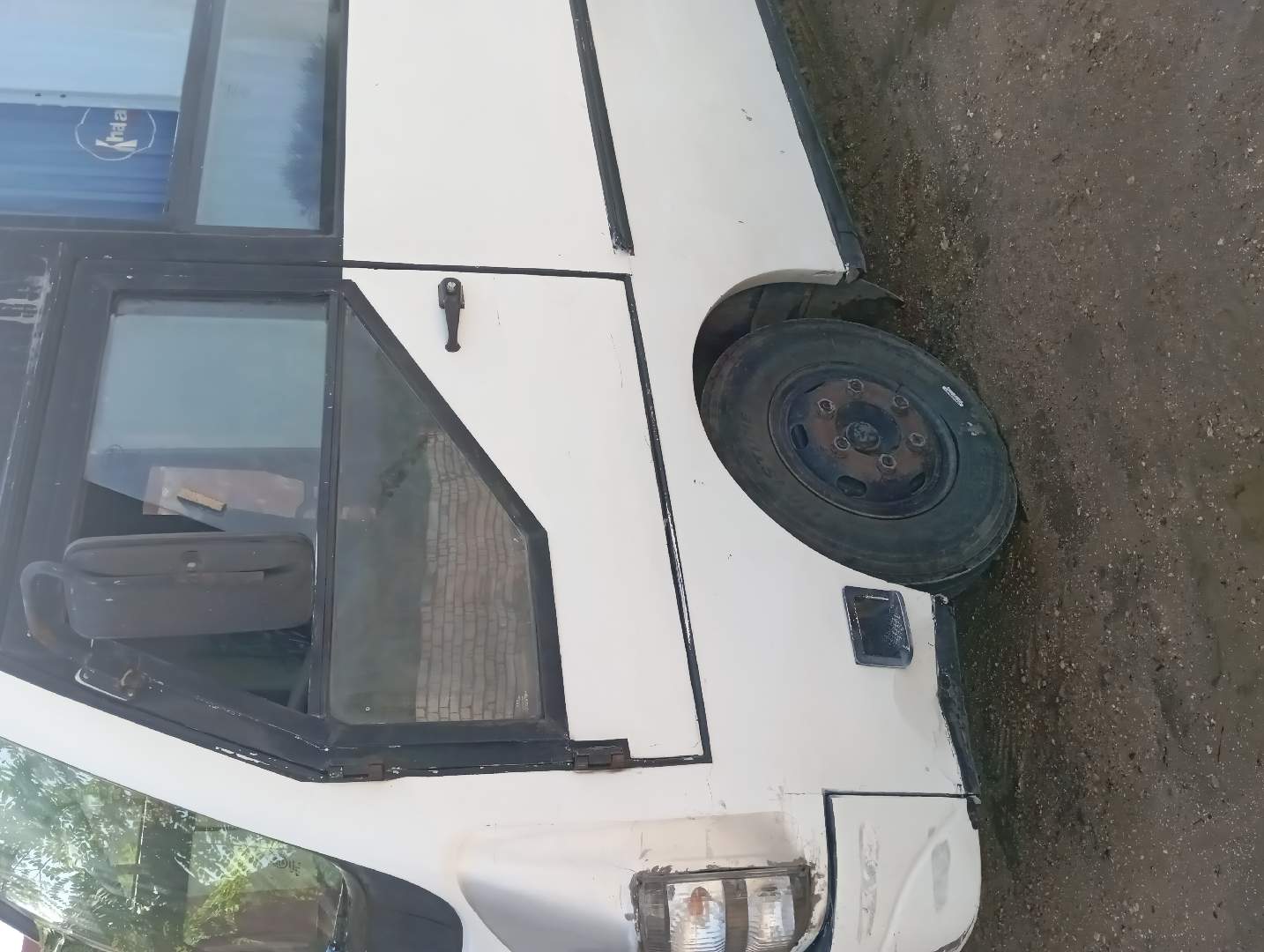33 راكب